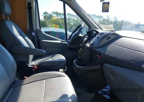 2018 Ford Transit-250 z USA, uszkodzony, nr VIN 1FTYR2XM6JKA20272